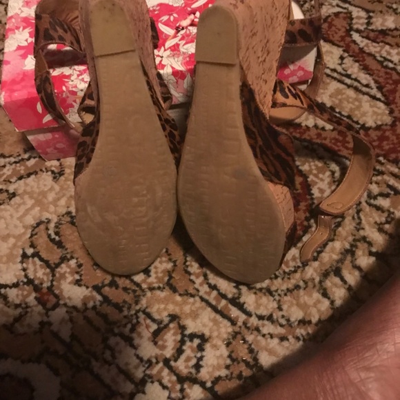 Used Size 8 Sandals - Picture 4 of 5